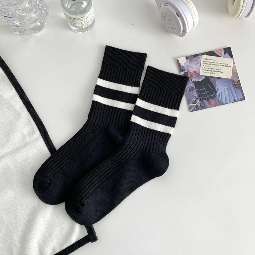 🧦 Calcetines "Black Stripes" 🏁