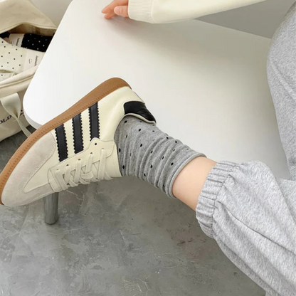 Calcetines grises ⚫ "mini puntitos negros" ⚪