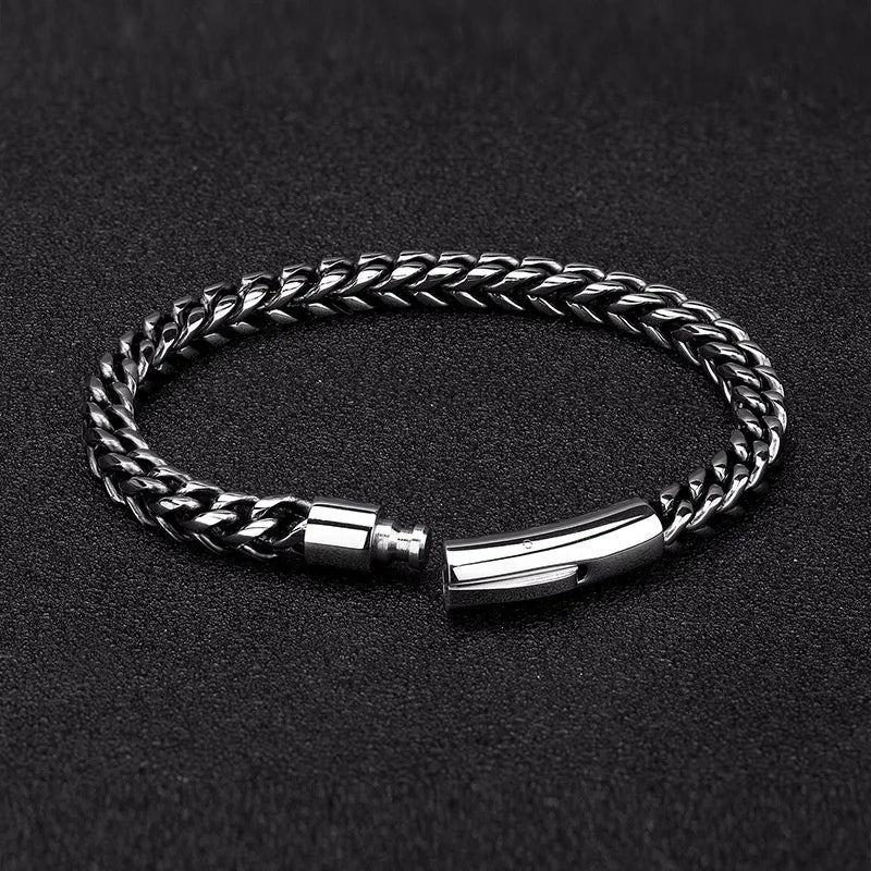 Pulsera de Cadena de Bicicleta Estilo Punk Rock para Hombre – Acero Inoxidable Chapado en Oro 18K con Cierre Magnético