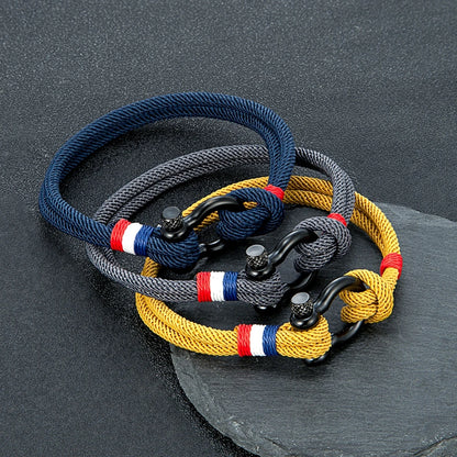 Pulsera Tejida de Doble Capa con Hebilla de Grillete Negro – Unisex, Diseño Artesanal con Detalle de Bandera Francesa