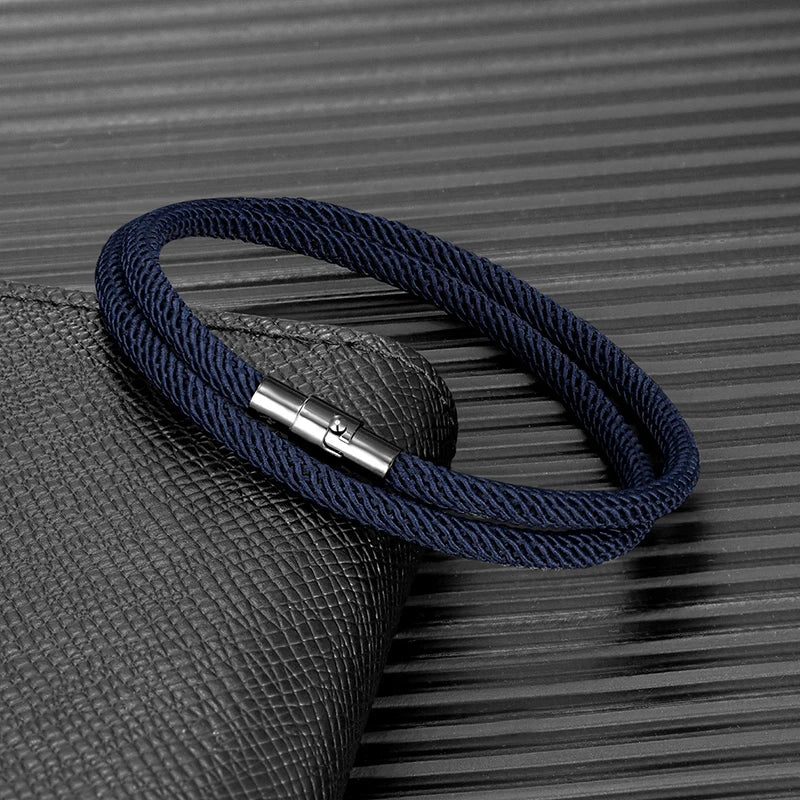 Pulsera Minimalista de Cuerda Roja de la Suerte – Doble Capa Unisex con Cierre Magnético Negro 316L
