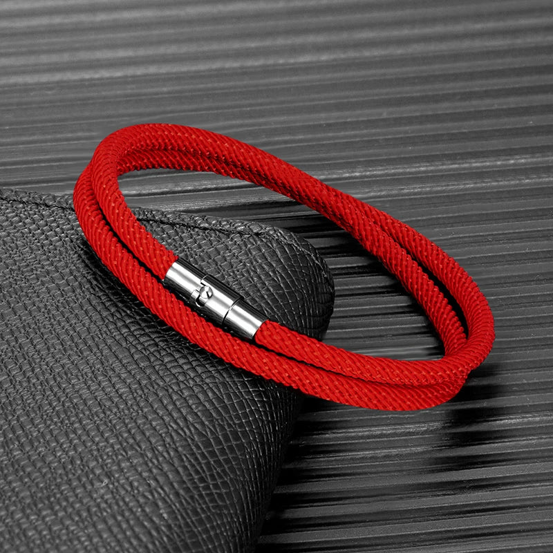 Pulsera Minimalista de Cuerda Roja de la Suerte – Doble Capa Unisex con Cierre Magnético Negro 316L