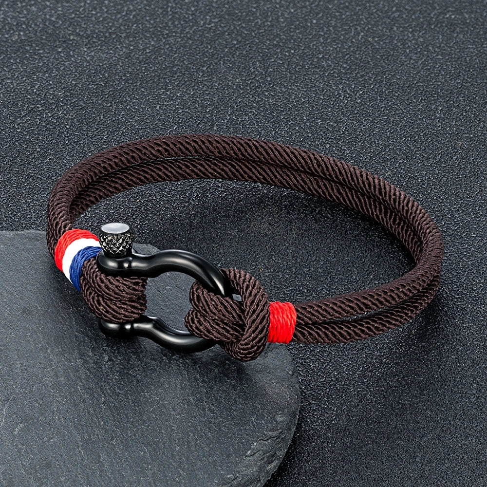 Pulsera Tejida de Doble Capa con Hebilla de Grillete Negro – Unisex, Diseño Artesanal con Detalle de Bandera Francesa