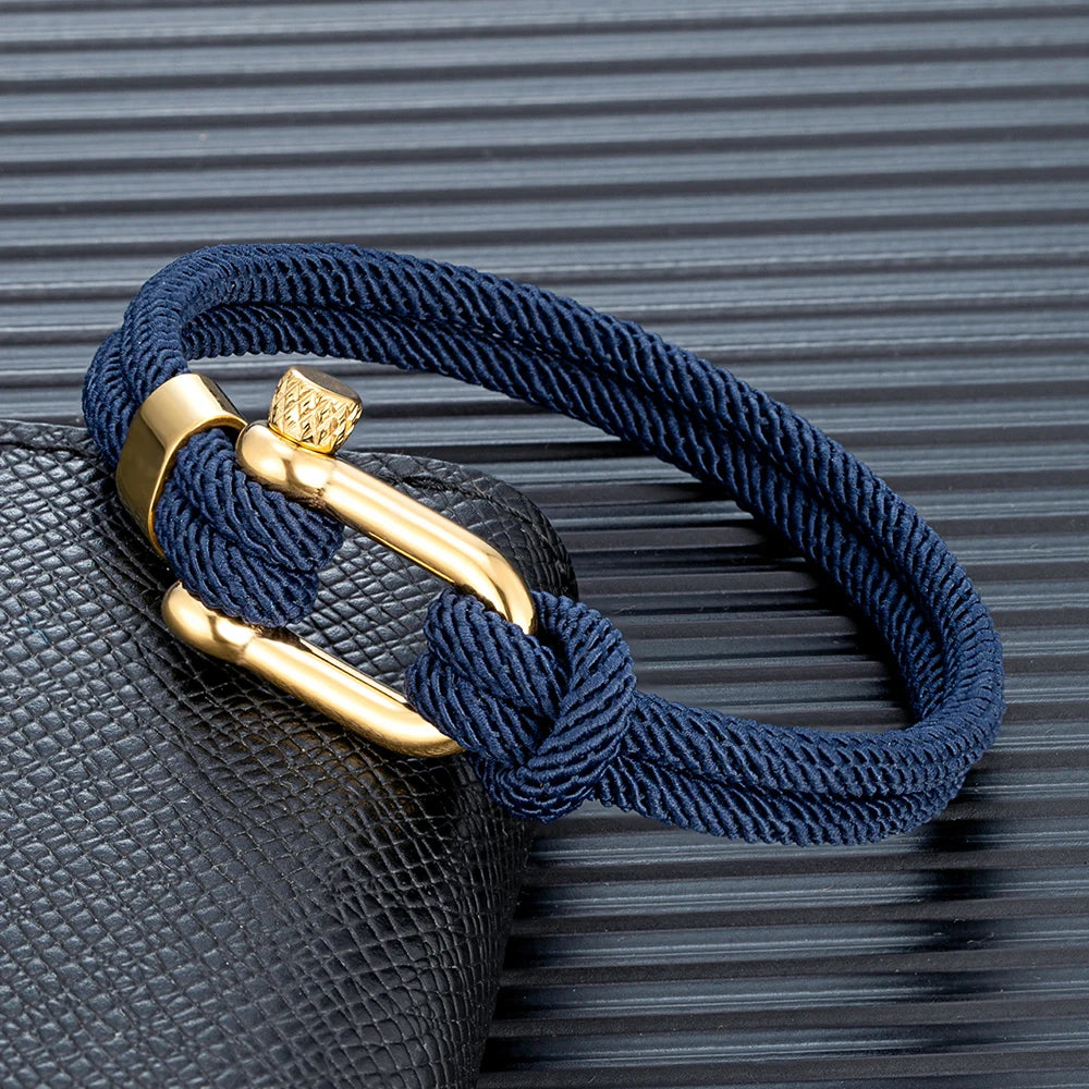 Pulsera Náutica de Doble Hebra con Grillete Dorado – Unisex, Hecha a Mano con Estilo Simple y Elegante